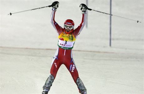 rka Zhrobsk v cli zlatho slalomu na mistrovstv svta v Aare v roce 2007.