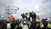 Prv ped budovou parlamentu se v sobotu odehrly potyky mezi demonstranty a...