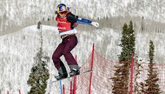 Samková podruhé ve finále snowboardcrossu spadla a dojela čtvrtá, z vítězství se raduje Italka Moioliová