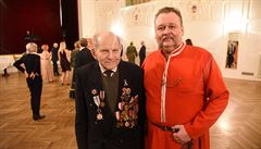 Prezident českých kozáků Mikhail Dzjuba (vpravo) a Vladimír Winter (vlevo). | na serveru Lidovky.cz | aktuální zprávy