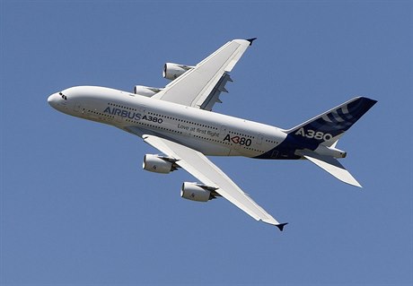 Airbus ohlásil konec výroby modelu A380 superjumbo pro nezájem.