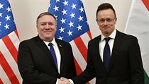 Mike Pompeo a Pter Szijjrt, maarsk ministr zahraninch vc a obchodu.