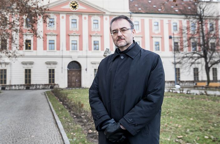 Historik Karel Straka.