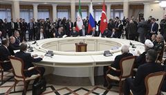 Ped zahájením rokování Putin prohlásil, e si je jist, e summit dá nový...