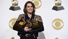 Zpvaka Brandi Carlile vyhrála cenu Grammy za nejlepí americké album "By The...
