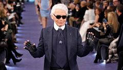 Karl Lagerfeld zemel ve vku 85 let.