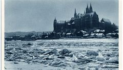 Krutá zima roku 1929: zamrzlé Labe v Míni.