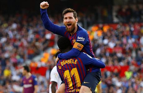 Lionel Messi slaví hattrick do sít Sevilly
