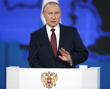 Ruský prezident Vladimír Putin pronáí projev k federálnímu shromádní o...