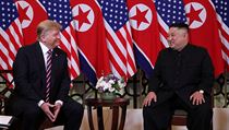 Americk prezident Donald Trump a severokorejsk vdce Kim ong-un.