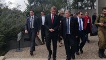 Český premiér Andrej Babiš navštívil 2v Jeruzalémě památník obětí holokaustu.