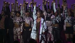 Bhem udlování hudebních cen Brit Awards v Londýn vystoupila i známá zpvaka...