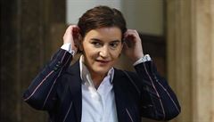 Srbské premiérce porodila syna lesbická přítelkyně. Je první ženou v čele srbské vlády