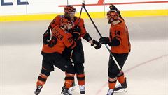 Útoník Jakub Voráek pomohl Philadelphii v utkání NHL, které se hrálo pod...