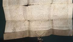 Notáský instrument z roku 1414 se týká rozhodnutí odebrat právníkovi a...