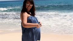 Těhotenství oznámili písničkou. Zpěvačka Eva Farna čeká první dítě