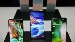 Nový smartphone Samsung S10. Zajímavostí je, e telefon disponuje ultrazvukovou...