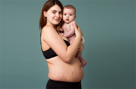 Na reklamním snímku je Kesia, která je 17 týdn po porodu.