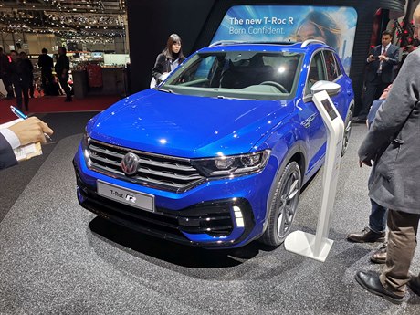 Volkswagen T-Roc R na autosalonu v enev