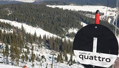 Nejznám�j�í sjezdovkou je �erná tra� Welt Cup Strecke p�ímo pod kabinou,...
