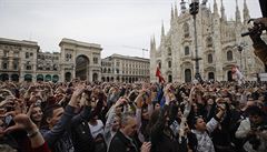 Demonstrace proti rasismu ped gotickou katedrálou Narození Panny Marie v...