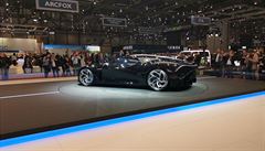 Jedinené Bugatti La Voitture Noir na autosalonu v enev