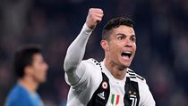 Cristiano Ronaldo za Juventus v Lize mistr proti Atltiku Madrid