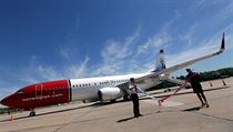 Boeing 737 MAX 8 norskch aerolinek.