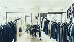 Obchod s pánskou módou The Room by Basmatee se sice nachází v zapadlé pra�ské...