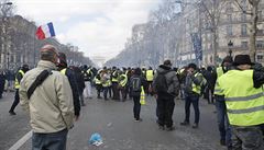 Minulý týden svou nespokojenost po celé Francii projevilo 28 600 lidí, tedy...