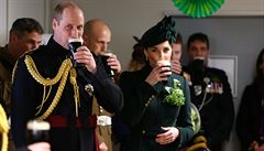 Princ William a vévodkyn Kate ochutnali i irské pivo.