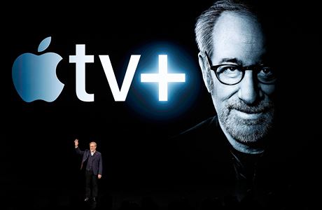 Reisr Steven Spielberg na speciln konferenci Applu pedstavuje novou Apple...
