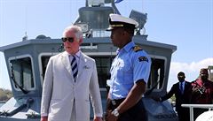 Princ Charles se setkal pi návtv Karibiku s pobení hlídkou.