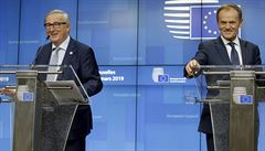Předseda Evropské rady Donald Tusk (vpravo) a předsaeda Evropské komise... | na serveru Lidovky.cz | aktuální zprávy