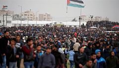 Tisíce Palestinců se sešly k akci k prvnímu výročí každotýdenních příhraničních... | na serveru Lidovky.cz | aktuální zprávy