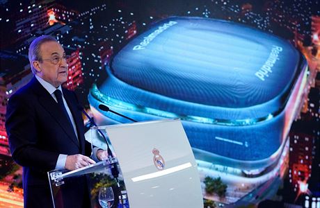 Pedseda Realu Madrid Florentino Prez pedstavuje nov stadion.