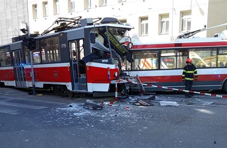 V Brn se srazil trolejbus s tramvají. Nehoda se stala na kiovatce Masná a...