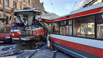 V Brně se na křižovatce Masná a Křenová srazil trolejbus s tramvají.