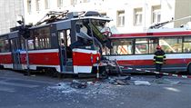 V Brn se srazil trolejbus s tramvaj. Nehoda se stala na kiovatce Masn a...