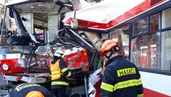 VIDEO: Hasiči ukázali svůj zásah při nehodě trolejbusu a tramvaje v Brně