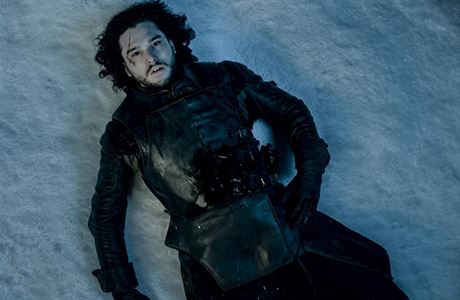 Smrt a následné oivení Jona Snha (Kit Harington) byl pro fanouky velký...