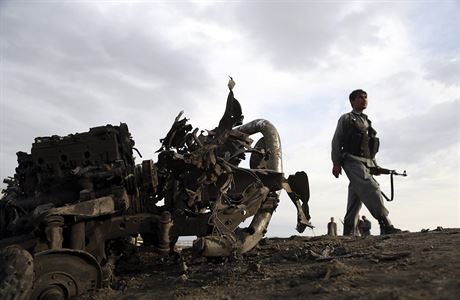 Ilustaní foto afghánských voják poblí základny Bagrám.
