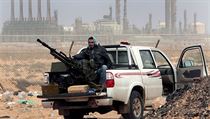 Protivldn rebelov u libyjskch ropnch pol disponuj i protileteckmi...