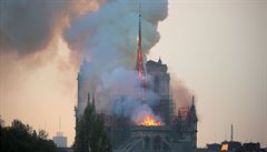 Zábry z poáru, který poniil Notre-Dame.