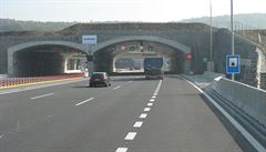 Cholupický tunel na Praském okruhu.