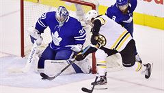 David Pastrák (88) bhem zápasu Boston Bruins proti Toronto Maple Leafs.