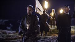 Stannis Baratheon (Stephen Dillane) byl �havým kandidátem na �elezný tr�n. Aby...