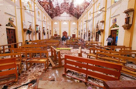 Interiér jednoho z kostel, ve kterém se v nedli odehrál teroristický útok.