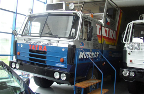 Auto z expedice Tatra kolem svta v kopivnickém muzeu.