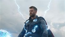 Chris Hemsworth jako Thor ve filmu Avengers: Endgame (2019). Režie: Anthony...